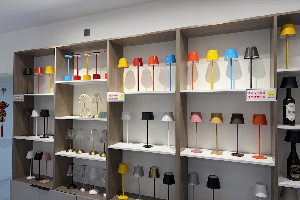 rechargeable LED table lamps factory
