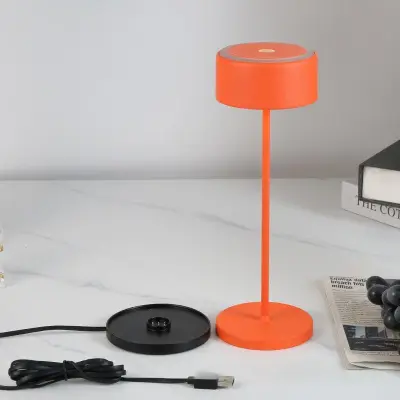 IP54 Waterproof Aluminum Cylinder Cordless Table Lamp with Contact Charging Base